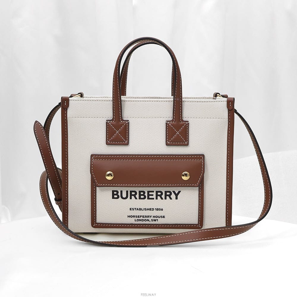 Burberry Burberry(������) 8044143 ���߷� ��Ʈ ���� ���� ���� ĵ���� ������ ��Ʈ 2WAYBurberry(������) 8044143 ���߷� ��Ʈ ���� ���� ���� 