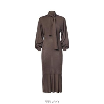 Jacquemus 26FW ��ũ���� �̵� ���ǽ� DRW00871AK00342 850 BROWN26FW ��ũ���� �̵� ���ǽ� DRW00871AK00342 850 BROWN