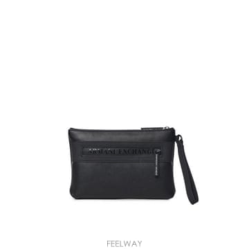 Armani 26FW �˸��� Ŭ��ġ �Ŀ�ġ XM003595 AF26679MC043 BLACK26FW �˸��� Ŭ��ġ �Ŀ�ġ XM003595 AF26679MC043 BLACK