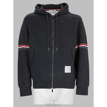 26 F/W 톰 브라운 맨투맨 MJT592A_J0328015 B0042311244