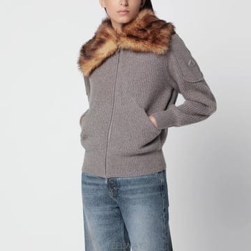 26 F/W 무스너클 그레이 울 가디건 WITH 페이크 퍼 카라 M3 B0052335228