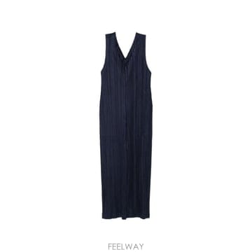 Issey Miyake 26FW �ø����ø��� ��Ʈ����Ʈ ���� PP68JI384 75 NAVY26FW �ø����ø��� ��Ʈ����Ʈ ���� PP68JI384 75 NAVY