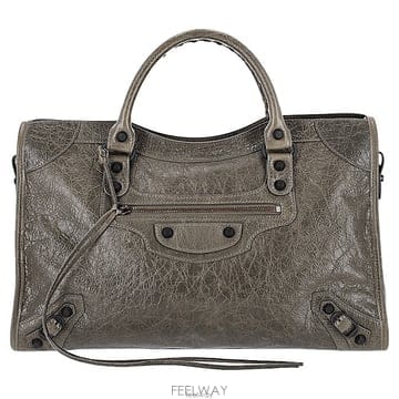 Balenciaga �߷��þư� ���� Ŭ���� ���͵� ����Ų �����߷��þư� ���� Ŭ���� ���͵� ����Ų �����