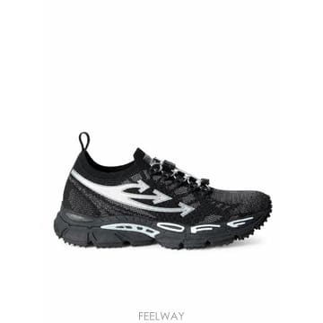 Off White 26FW ����ȭ��Ʈ ����Ŀ�� OF06207001 1072 BLACK SILVER26FW ����ȭ��Ʈ ����Ŀ�� OF06207001 1072 BLACK SILVER
