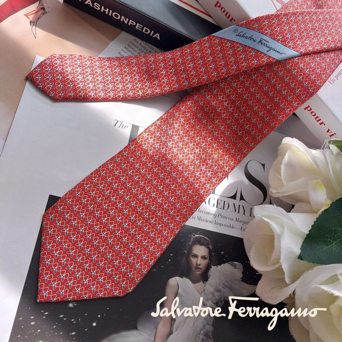 Ferragamo SALVATORE FERRAGAMO ��󰡸� ��ũ ��ȫ ���� ��Ƽ�� ��Ÿ�� 8.1cm A��� k3702SALVATORE FERRAGAMO ��󰡸� ��ũ ��ȫ ���� ��Ƽ�� ��