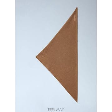 Max Mara 26 FW �������� ���� Ribbed Knit Triangle Scarf max0266088cam26 FW �������� ���� Ribbed Knit Triangle Scarf max0266