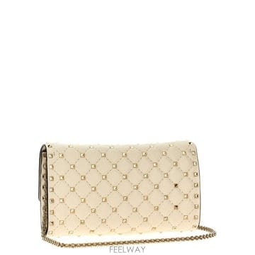 Valentino 26FW �߷�Ƽ�� �߷�Ƽ�� ����ٴ� �����͵� Spike ��� �� W2B0137NAPI16 TP5803143526FW �߷�Ƽ�� �߷�Ƽ�� ����ٴ� �����͵� Spike ��� ��