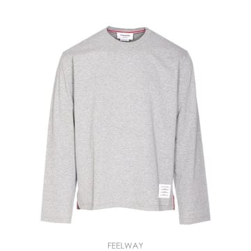 26 FW 톰브라운 스트라이프 디테일 코튼 스웨터 MJS289A00042 TP458625490
