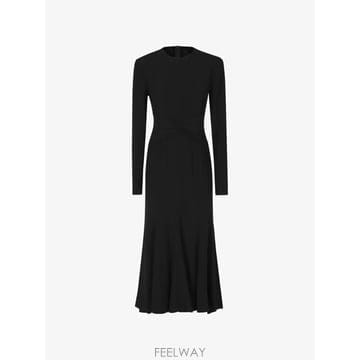 Alberta Ferretti 26 FW �˺���Ÿ�䷹Ƽ �ָ� ���̽�Ʈ ��Ҹ� �ƽ� �巹�� A041066278555 TP45924774626 FW �˺���Ÿ�䷹Ƽ �ָ� ���̽�Ʈ ��Ҹ� �ƽ� �巹�� 