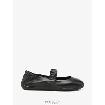 26 FW 아쉬 주름 스트랩 레더 발레리나 플랫 슈즈 MAYA01BLACKBLACKSOLE TP4542942