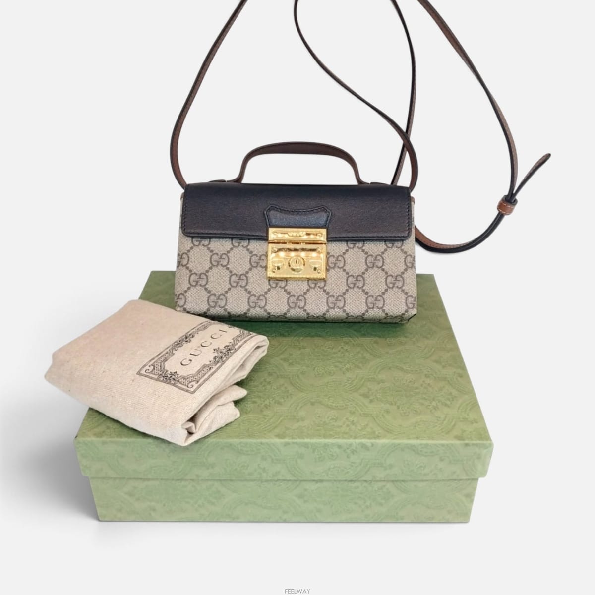GUCCI ���� 652683 GG ������ �е�� ž�ڵ� �̴� ũ�ν��鱸�� 652683 GG ������ �е�� ž�ڵ� �̴� ũ�ν���