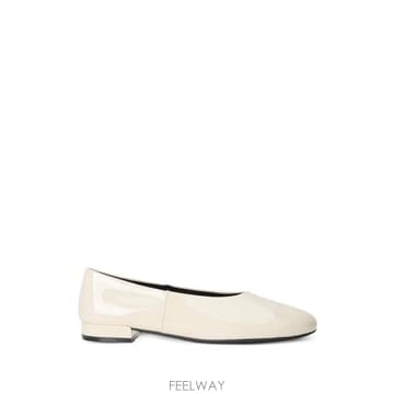 Stuart Weitzman 26 FW ��Ʃ��Ʈ�������� ���� ������Ʈ ���� �߷����� �÷� SO474PATCRM TP45882631426 FW ��Ʃ��Ʈ�������� ���� ������Ʈ ���� �߷����� ��