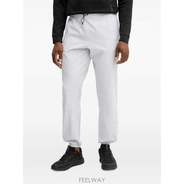 THE NORTH FACE 26 FW �� �뽺���̽� ����ƾ �ֽ���ƽ�� �ΰ� ����Ʈ Ʈ������ NF0A8BP3 TP45911990926 FW �� �뽺���̽� ����ƾ �ֽ���ƽ�� �ΰ� ����Ʈ Ʈ��