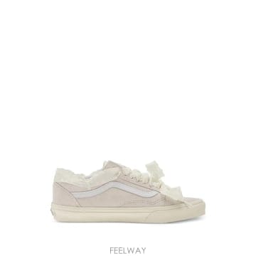 26 FW  올드 스쿨 러플 트리밍 스니커즈 VN000D6WCJ71 TP454269455