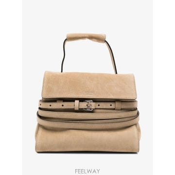 Moschino 26 FW ��Ű�� ��Ŭ ������ �����̵� ��Ʈ �� MC4023PP1POF0 TP45766197126 FW ��Ű�� ��Ŭ ������ �����̵� ��Ʈ �� MC4023PP1P