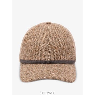 Brunello Cucinelli 26 FW ���ڷ� ��ġ�ڸ� ��Ҹ� ��� Ʈ���� ���̽��� ĸ MCAP90218C016 TP45720533926 FW ���ڷ� ��ġ�ڸ� ��Ҹ� ��� Ʈ���� ���̽��� ĸ
