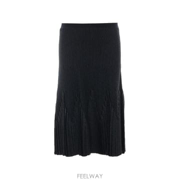 Elisabetta Franchi 26 FW Elisabetta Franchi �ø��� ��Ʈ �̵� ��ĿƮ GK34S66E2 TP45636676426 FW Elisabetta Franchi �ø��� ��Ʈ �̵� ��ĿƮ GK34S