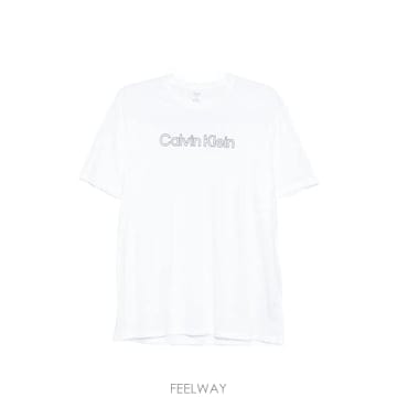 Calvin Klein 26 FW Ķ��Ŭ���� �ΰ� ����Ʈ Ƽ���� LV04LH800G TP45852337126 FW Ķ��Ŭ���� �ΰ� ����Ʈ Ƽ���� LV04LH800G TP45852