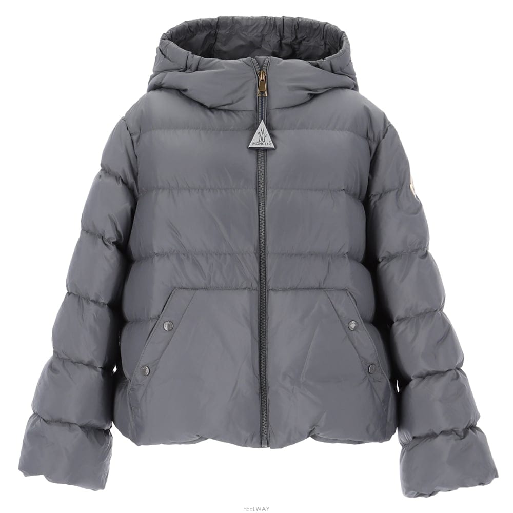 Moncler ������ 26FW ��Ŭ���� Ű�� XHANTE �ĵ� �ٿ� ���� 1A00033 53A5E 93L-K������ 26FW ��Ŭ���� Ű�� XHANTE �ĵ� �ٿ� ���� 1A0003