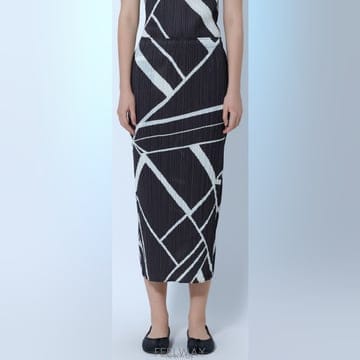 Issey Miyake 26 FW �ø��� �ø��� �̼��̹̾��� ���� ���� ��ư��� PP68JG685 1726 FW �ø��� �ø��� �̼��̹̾��� ���� ���� ��ư��� PP