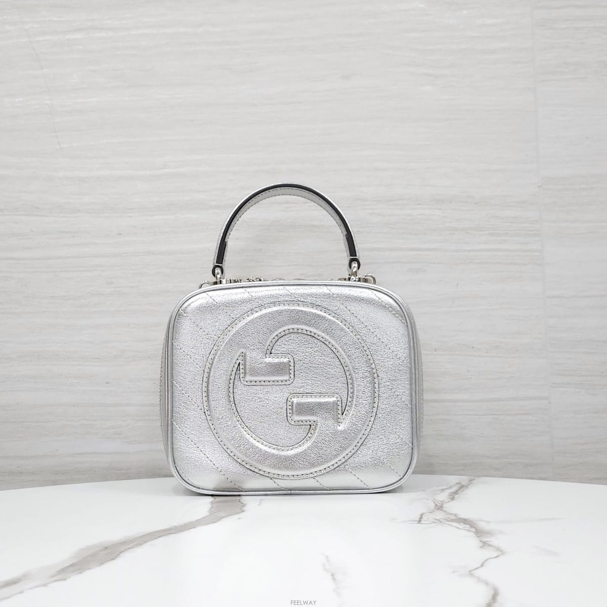 GUCCI [������] (����ǰ) ���� ���е� �̴� ž�ڵ�� ��Ż�� �ǹ� 744434[������] (����ǰ) ���� ���е� �̴� ž�ڵ�� ��Ż�� ��