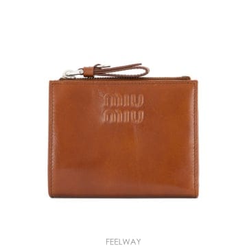 Miu Miu �δ��� MIU MIU �̿�̿� ���� �����δ��� MIU MIU �̿�̿� ���� ����