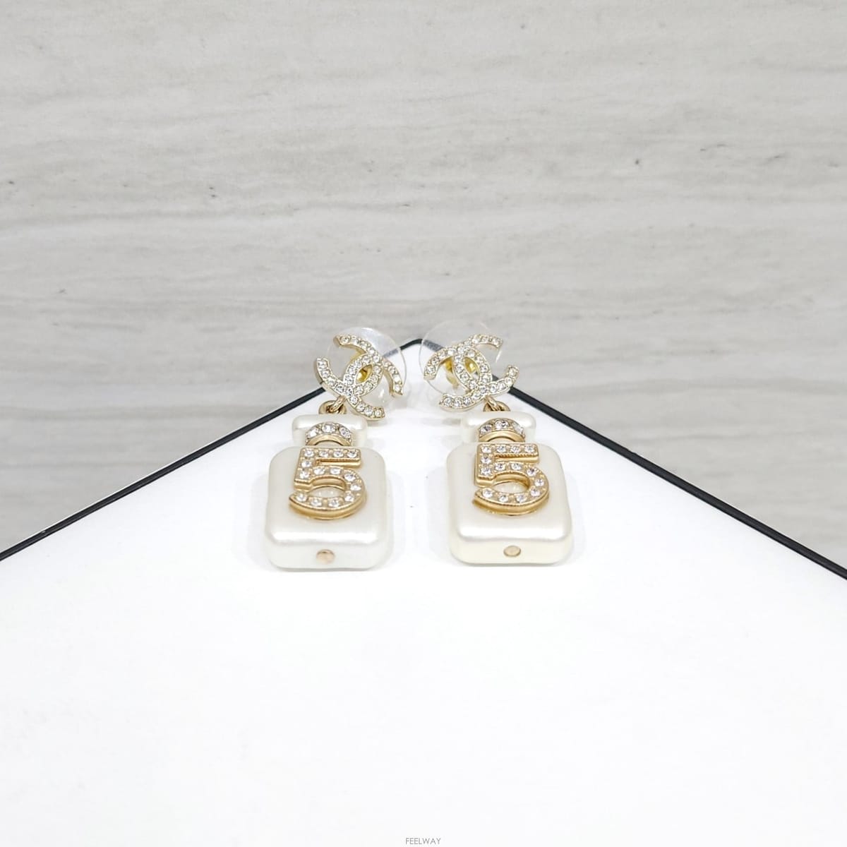 CHANEL [������] (����ǰ) ���� CC�ΰ� ũ����Ż NO5 ����� ��� �̾ AB7272[������] (����ǰ) ���� CC�ΰ� ũ����Ż NO5 ����� ���