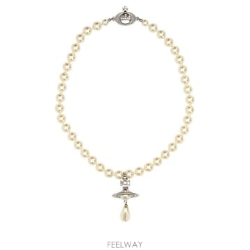 ViVienne westwood 26FW ���ȿ���Ʈ��� �� �ٽ� ������ ��Ŀ 6303000802P128CN P128 White26FW ���ȿ���Ʈ��� �� �ٽ� ������ ��Ŀ 6303000802P1
