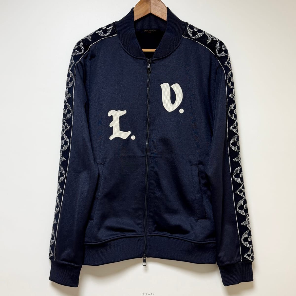 Louis Vuitton ���̺��� LV �ö�� ���̵�ΰ� Ʈ�� ���Ϸ��̺��� LV �ö�� ���̵�ΰ� Ʈ�� ����