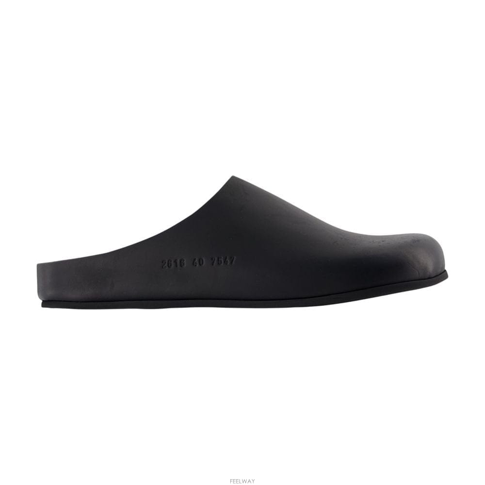 Common Projects 26 F/W Ŀ��������Ʈ �� COMMON PROJECTS ĵ���� ���� B073232863326 F/W Ŀ��������Ʈ �� COMMON PROJECTS ĵ���� ���� B07