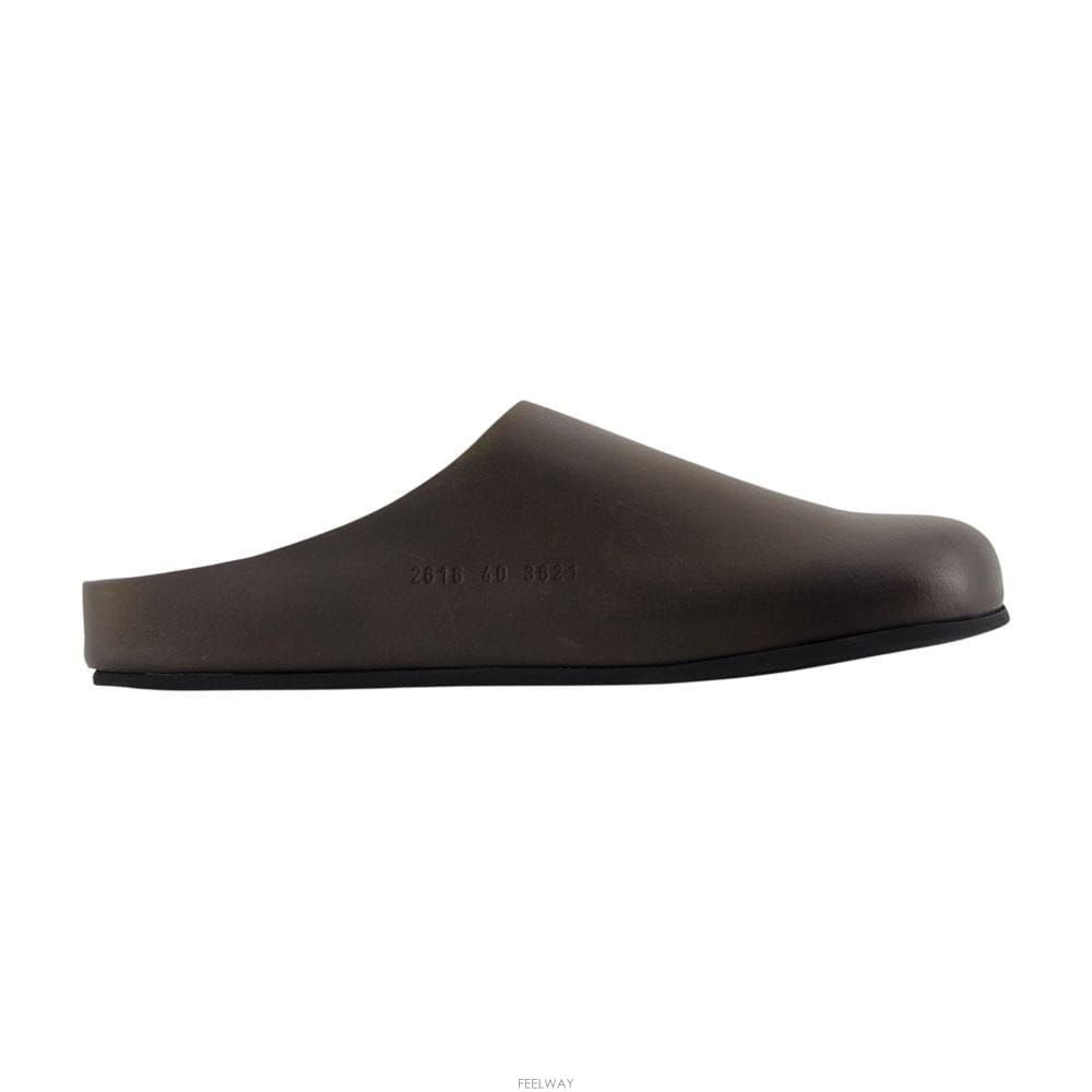 Common Projects 26 F/W Ŀ��������Ʈ �� COMMON PROJECTS ���� ���� B073232863426 F/W Ŀ��������Ʈ �� COMMON PROJECTS ���� ���� B07