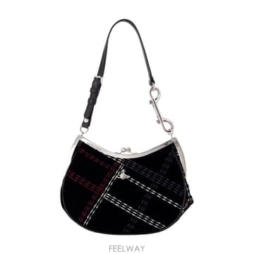 26 F/W 비비안 웨스트우드 참 프레임 크로스바디 VIVIENNE  B0732328643