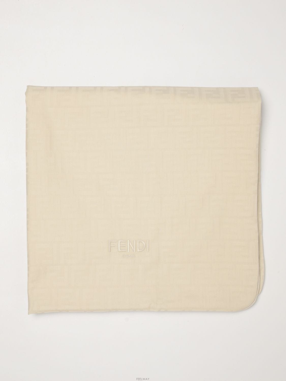 FENDI [A6] ��� BUJ296AS64 Ű�� ħ�� BUJ296AS64-F19J5[A6] ��� BUJ296AS64 Ű�� ħ�� BUJ296AS64-F19J5