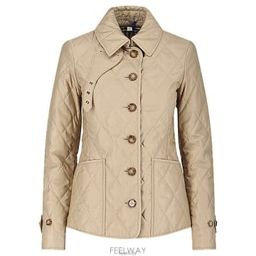 Burberry ������ ���� ���̾Ƹ�� ���� ��ư�� ���Ϲ����� ���� ���̾Ƹ�� ���� ��ư�� ����