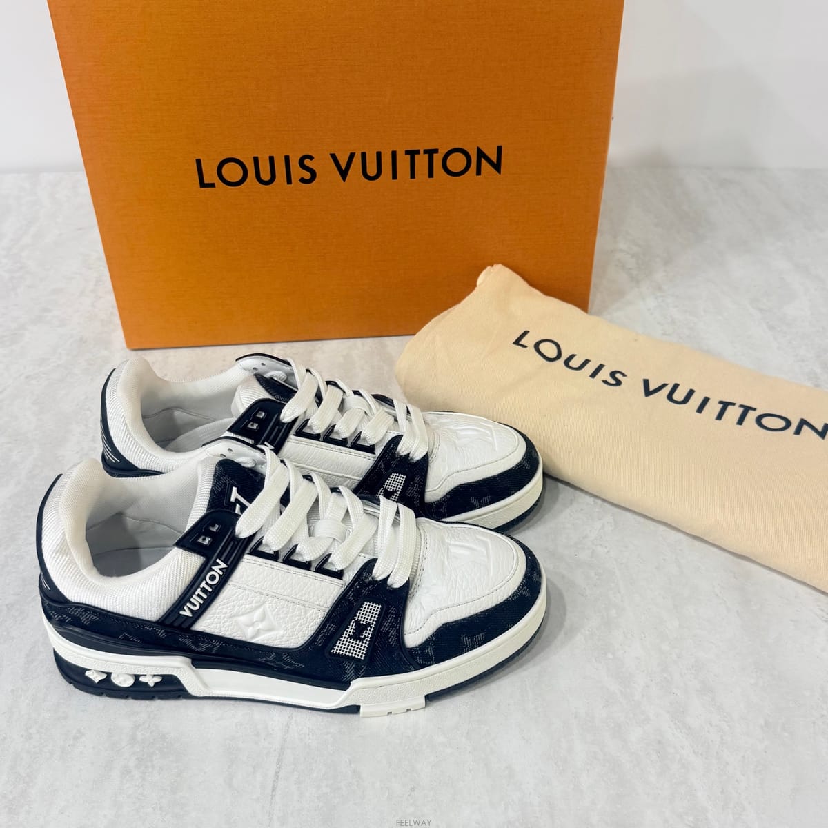Louis Vuitton [�۵� ���Ÿ�����]�ڴ��Ϲ�ۡ� ���̺��� Ʈ���̳� ����Ŀ�� ���� 36.5[�۵� ���Ÿ�����]���Ϲ�� ���̺��� Ʈ���̳� ����Ŀ�� 