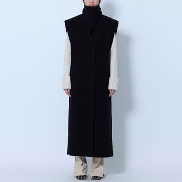 26 FW 스포트막스 슬리브리스 넥라인 오버레이 코트 2622276013600 003
