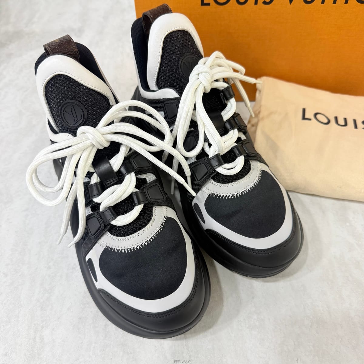 Louis Vuitton [�۵� ���Ÿ�����]�ڴ��Ϲ�ۡ� ���̺��� LV ��ġ����Ʈ ����Ŀ�� ����&ȭ��Ʈ[�۵� ���Ÿ�����]���Ϲ�� ���̺��� LV ��ġ����Ʈ ����