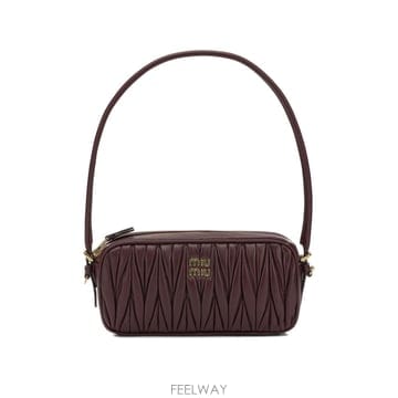 Miu Miu [V90]�̿�̿� 5NE024AFPPF0007 ���� ����� ȣ���� ũ�ν��� Small Quilted Leat[V90]�̿�̿� 5NE024AFPPF0007 ���� ����� ȣ���� ũ��