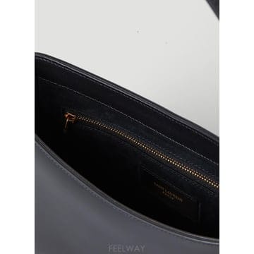 24 F/W 생로랑 르 5 A 7 호보 숄더 백 657228 2R20 B0110819914