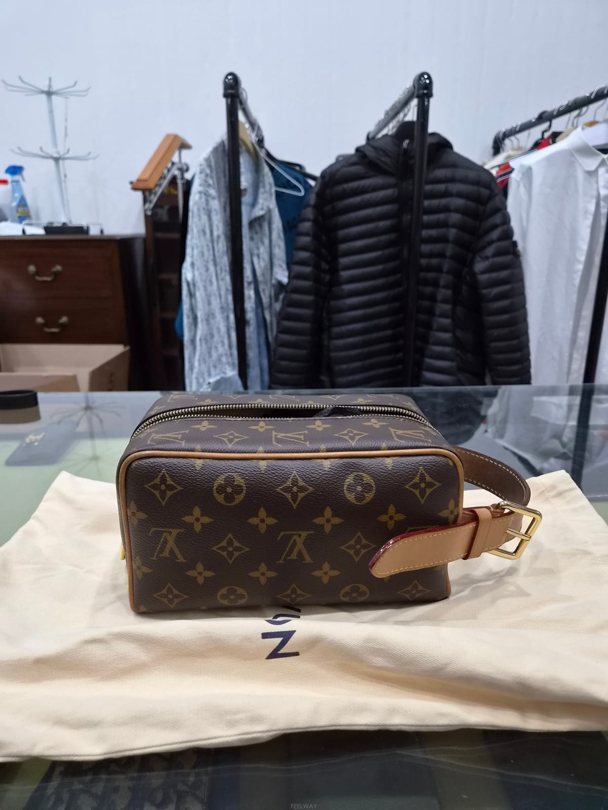 Louis Vuitton ���̺��� ���׷� ��Ŀ ��ŰƮ���̺��� ���׷� ��Ŀ ��ŰƮ