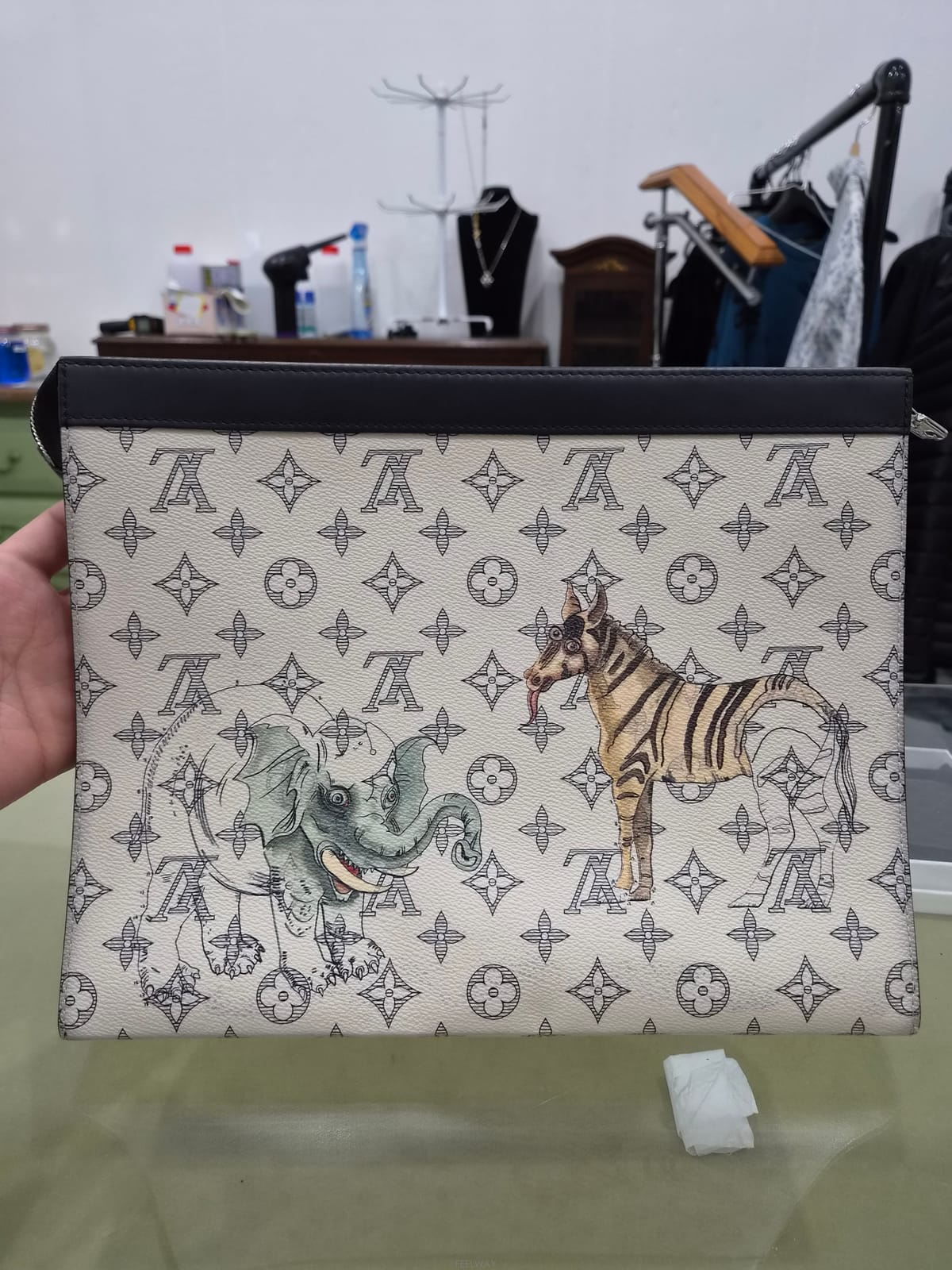 Louis Vuitton ���̺��� ä���� ����Ʈ ������ Ŭ��ġ���̺��� ä���� ����Ʈ ������ Ŭ��ġ