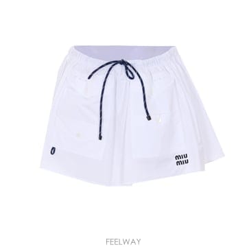 미우미우 미니 스커트