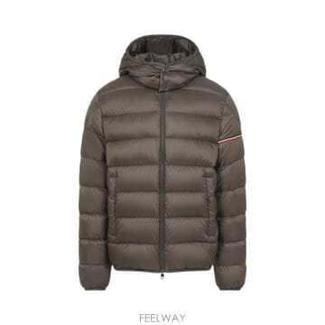 Moncler 26FW ��Ŭ���� ����� �ĵ� ��Ʈ �ٿ� ��Ŷ L20911A00141 599Q0 827 OLIVE26FW ��Ŭ���� ����� �ĵ� ��Ʈ �ٿ� ��Ŷ L20911A00141 