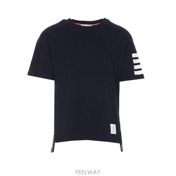 Thom Browne FW26[�����] Ƽ���� MJS246A 07323415 [B0]FW26[�����] Ƽ���� MJS246A 07323415 [B0]