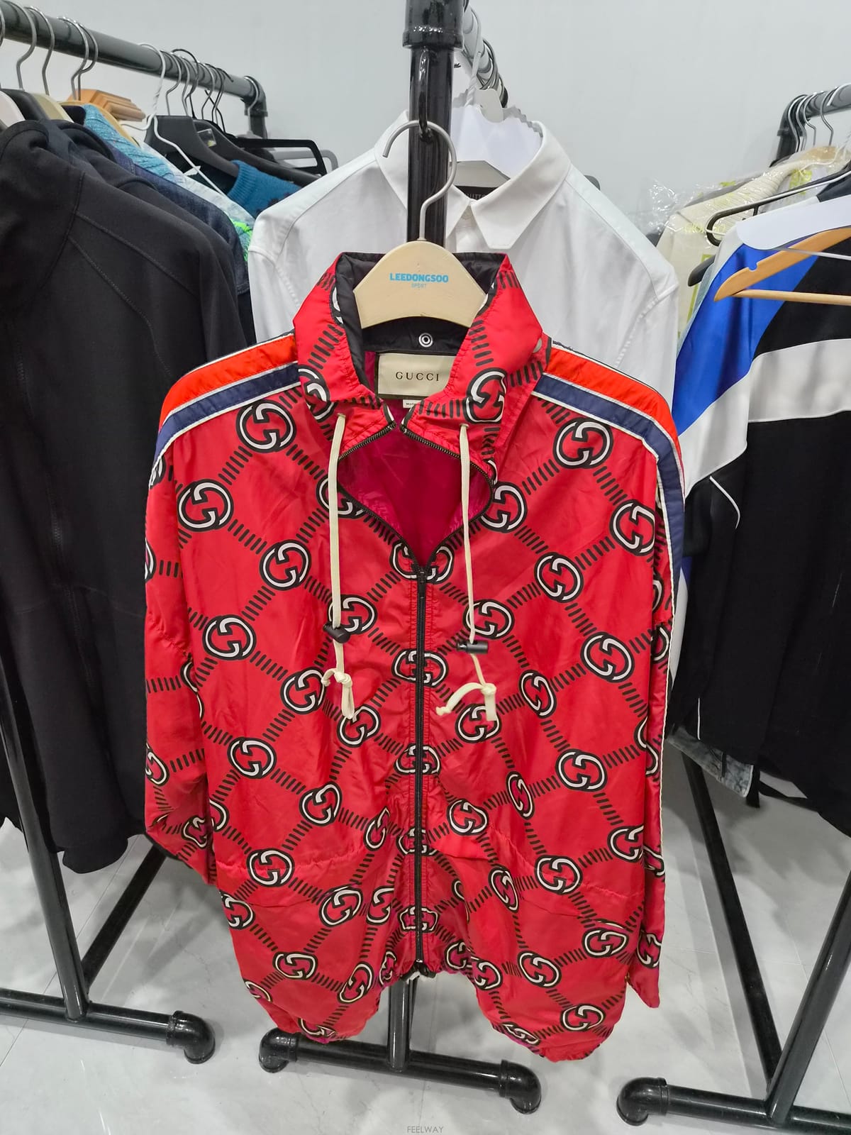 GUCCI ���� GG ��Ƽ�ΰ� �ٶ����� ���ϱ��� GG ��Ƽ�ΰ� �ٶ����� ����