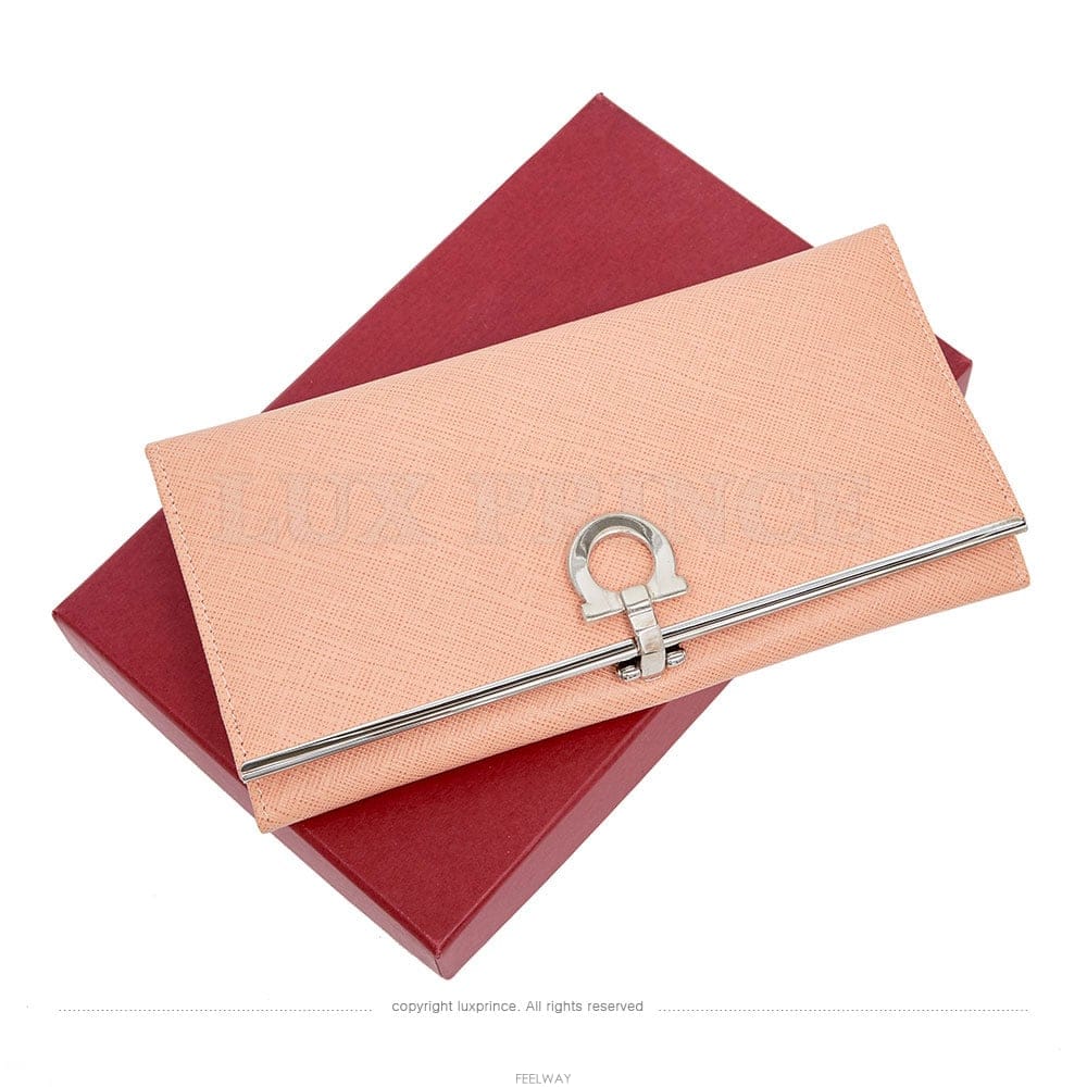Ferragamo ��ġ�� ������ (0103sz)��ġ�� ������ (0103sz)