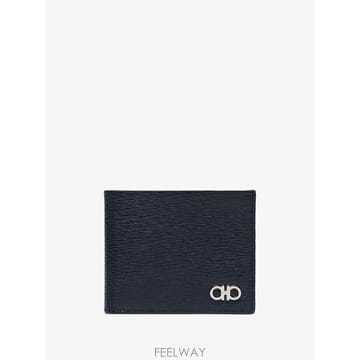 Ferragamo ���Ϲ�� ��󰡸� ��ġ�� 2�� �������Ϲ�� ��󰡸� ��ġ�� 2�� ����