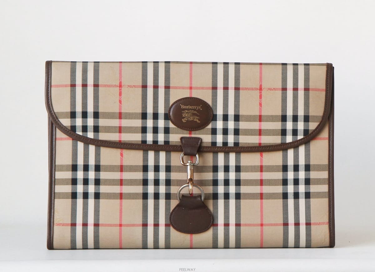 Burberry �������� ��Ƽ�� ���̸��� üũ ���� Ŭ��ġ�� ��ǰ�������� ��Ƽ�� ���̸��� üũ ���� Ŭ��ġ�� ��ǰ