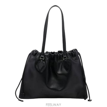 26 F/W 지미추 라지 드로스트링 토트백 백 DRAWSTRING T B0012339406