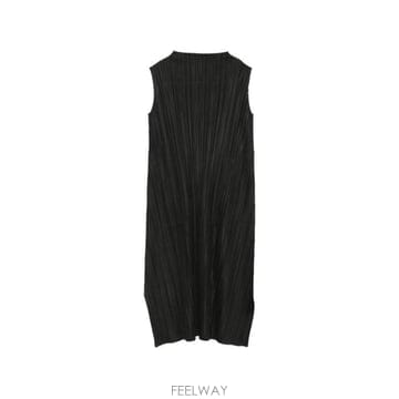 Issey Miyake 26FW �ø����ø��� �̵� ���ǽ� PP68JH284 15 BLACK26FW �ø����ø��� �̵� ���ǽ� PP68JH284 15 BLACK